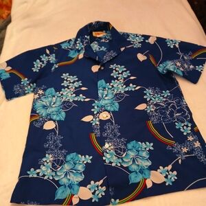 MENS "HAKILAU" HAWAII BOLD NAVY BUTTON DOWN TROPICAL SHORT SLEEVE SHIRT..MED.